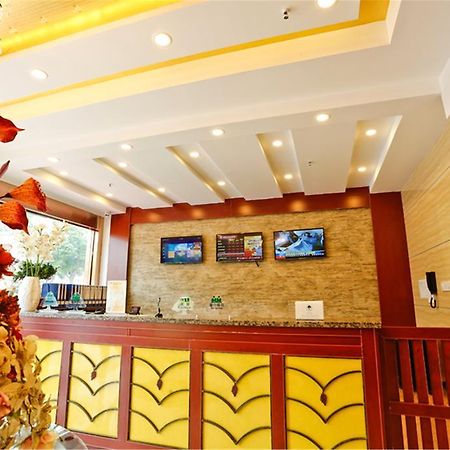 Greentree Inn Zhejiang Jiaxing West Zhongshan Road Vintage Car Building Express Hotel Esterno foto