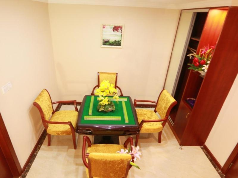 Greentree Inn Zhejiang Jiaxing West Zhongshan Road Vintage Car Building Express Hotel Esterno foto