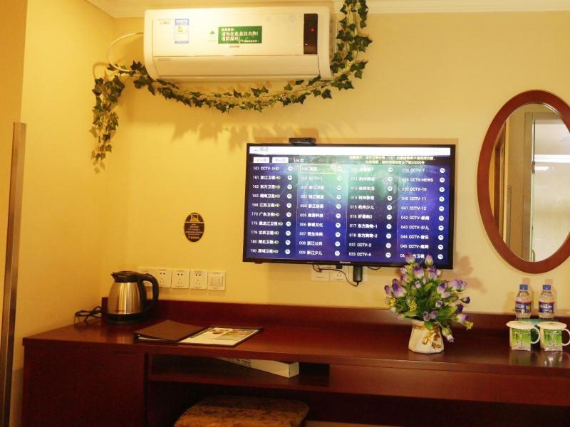 Greentree Inn Zhejiang Jiaxing West Zhongshan Road Vintage Car Building Express Hotel Esterno foto