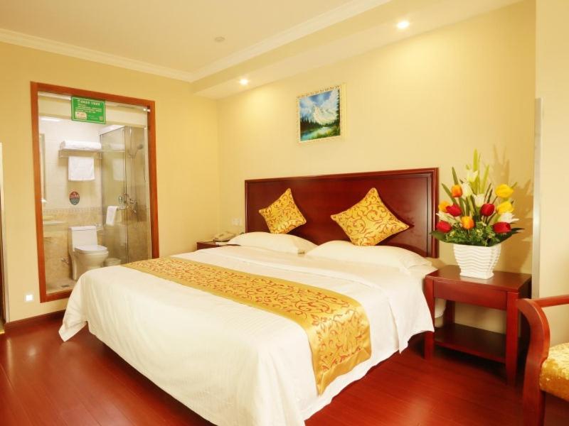Greentree Inn Zhejiang Jiaxing West Zhongshan Road Vintage Car Building Express Hotel Esterno foto
