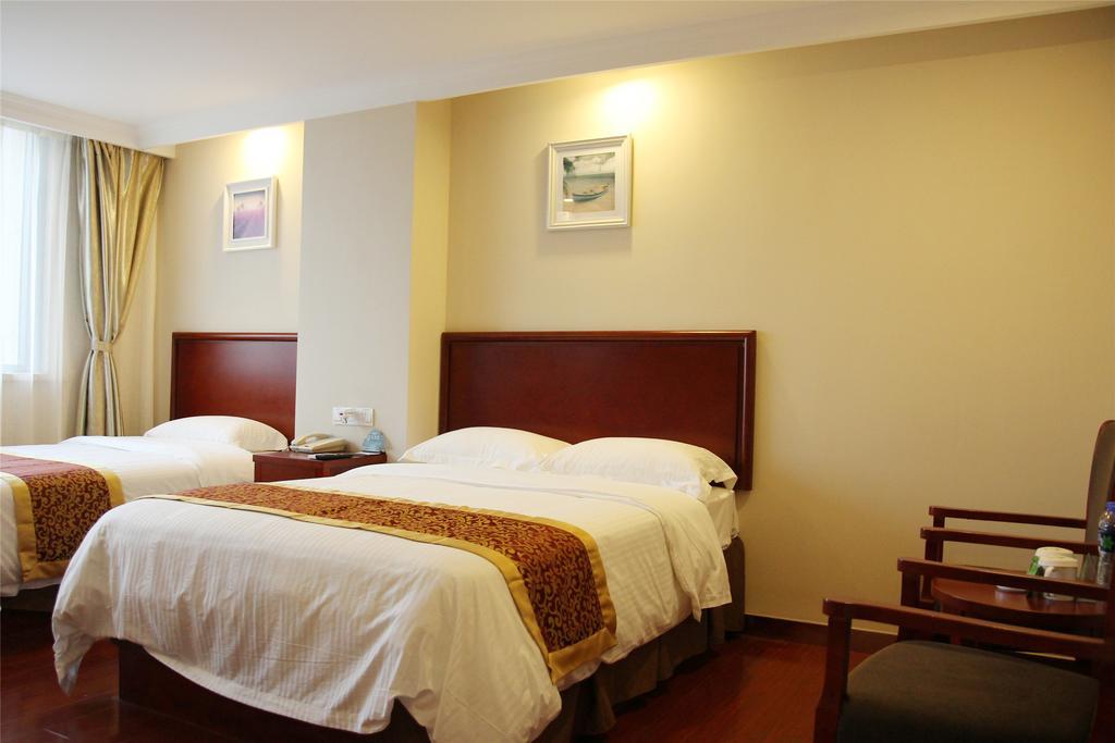 Greentree Inn Zhejiang Jiaxing West Zhongshan Road Vintage Car Building Express Hotel Esterno foto