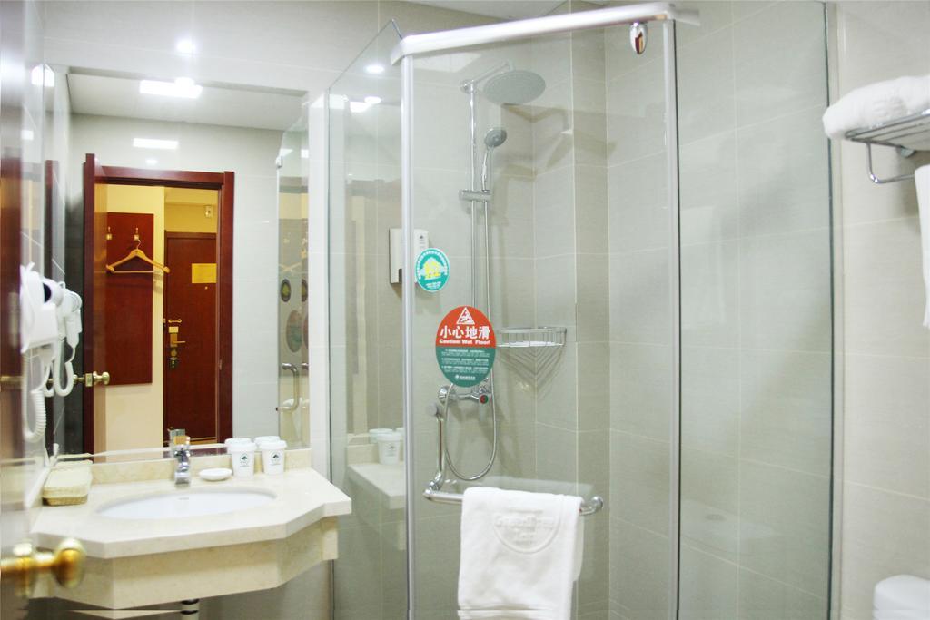 Greentree Inn Zhejiang Jiaxing West Zhongshan Road Vintage Car Building Express Hotel Esterno foto